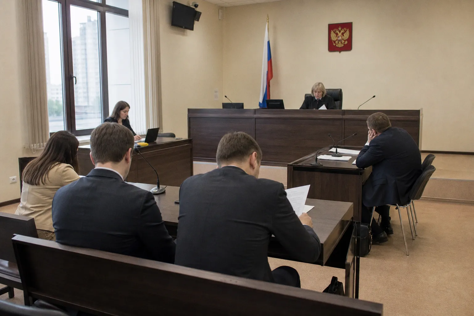 Продать дефолтный займ с дисконтом или ждать взыскания